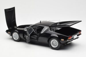 De Tomaso Pantera Black Kyosho 1:18 08851BK Diecast — photo 5 of 8