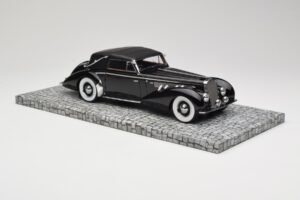 Delage D8-120 Cabriolet Black Minichamps 1:18 107115131 Diecast — photo 4 of 6