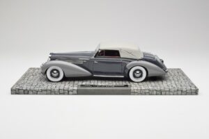 Delage D8 120 Cabriolet Grey & Dark Grey Minichamps 1:18 107115134 Diecast — photo 3 of 6