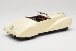 Delahaye Cabriolet Cream Guiloy 1:18 68580 Diecast — photo 3 of 8