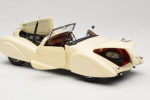 Delahaye Cabriolet Cream Guiloy 1:18 68580 Diecast — photo 5 of 8