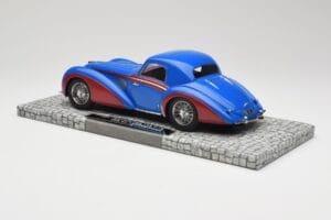 Delahaye Type 145 V12 Coupe Blue Red Minichamps 1:18 107116121 Resin — photo 5 of 6
