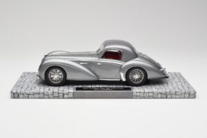 Delahaye Type 145 V12 Coupe Mullin Museum Minichamps 1:18 107116120 Diecast — photo 3 of 6