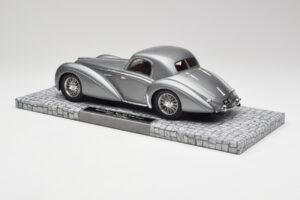 Delahaye Type 145 V12 Coupe Mullin Museum Minichamps 1:18 107116120 Diecast — photo 4 of 6
