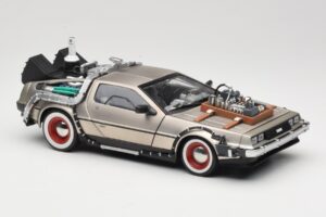 DeLorean DMC-12 Back to the Future Part III Sun Star 1:18 2712 Diecast — photo 6 of 8