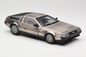 DeLorean DMC-12 LK Silver Sun Star 1:18 2701 Diecast — photo 6 of 8