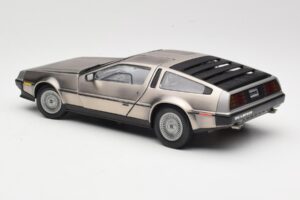 DeLorean DMC-12 LK Silver Sun Star 1:18 2701 Diecast — photo 7 of 8
