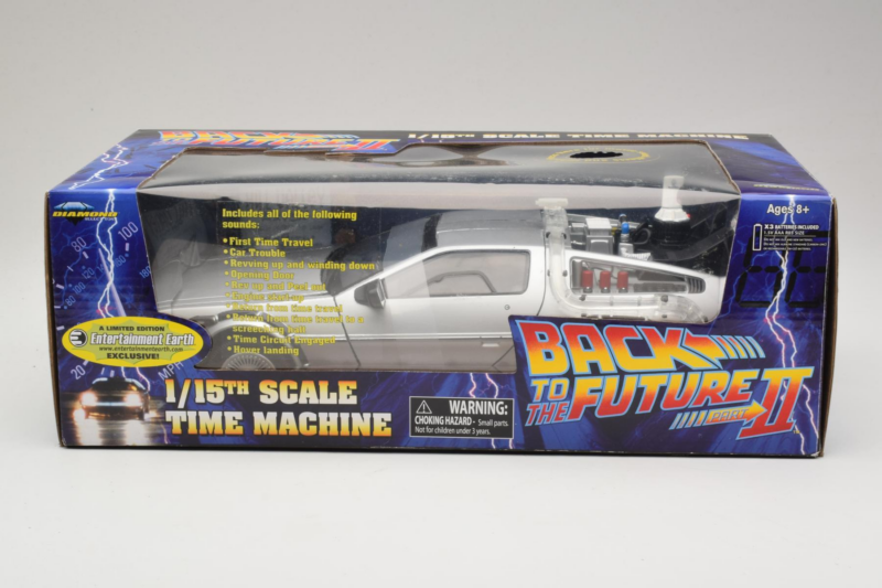 DeLorean DMC-12 Time Machine Back to the Future II Diamond 1:15 210123 Diecast
