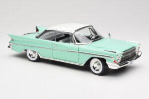 DeSoto Adventurer Green Road Signature 1:18 92738-R1 Diecast — photo 6 of 8