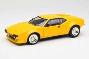 De Tomaso Pantera Yellow Hot Wheels 1:18 27809 Diecast