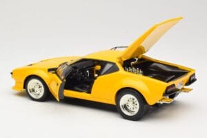 De Tomaso Pantera Yellow Hot Wheels 1:18 27809 Diecast — photo 5 of 8