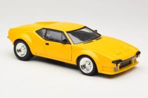 De Tomaso Pantera Yellow Hot Wheels 1:18 27809 Diecast — photo 6 of 8