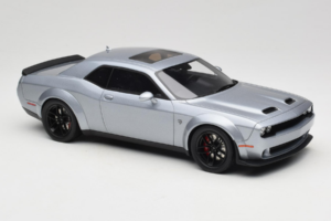 Dodge Challenger SRT Hellcat Redeye Silver GT Spirit 1:18 GT226 Resin — photo 4 of 6