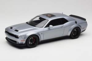 Dodge Challenger SRT Hellcat Redeye Silver GT Spirit 1:18 GT226 Resin