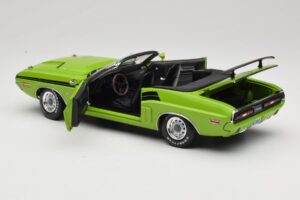 Dodge Challenger Convertible Green Greenlight 1:18 12803-06G Diecast — photo 5 of 8