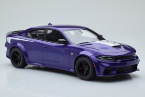 Dodge Charger Super Bee Purple GT Spirit 1:18 GT895 Resin — photo 4 of 6
