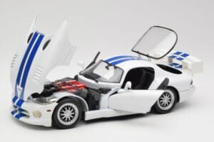 Dodge Viper GTS-R GT2 White 1997 Maisto 1:18 50316 Diecast — photo 2 of 8