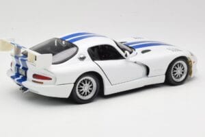 Dodge Viper GTS-R GT2 White 1997 Maisto 1:18 50316 Diecast — photo 3 of 8