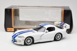 Dodge Viper GTS-R GT2 White 1997 Maisto 1:18 50316 Diecast — photo 8 of 8