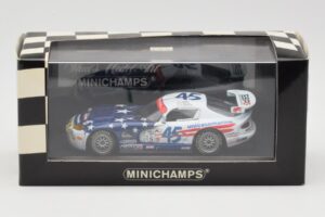Dodge Viper GTS-R #45 Hezemans / Bunting / Zonca / Gregg Rolex 24 at Daytona 2002 Minichamps 1:43 400021445 Diecast — photo 4 of 4