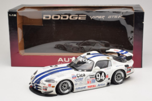 Dodge Viper GTS-R #94 Viper Team Oreca O. Beretta / T. Archer / D. Dupuy 24 Hours of Daytona 1997 AUTOart 1:18 89723 Diecast — photo 8 of 8