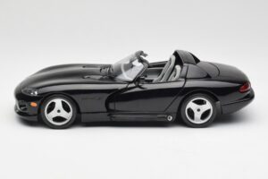 Dodge Viper RT/10 Black Bburago 1:18 3065 Diecast — photo 4 of 8