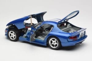 Dodge Viper GTS SR II Blue with White Stripes Bburago 1:18 3330 Diecast — photo 5 of 8