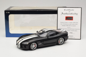 Dodge Viper SRT-10 Coupe Black AUTOart 1:18 71712 Diecast — photo 8 of 8