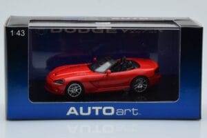 Dodge Viper SRT-10 Red AUTOart 1:43 51701 Diecast — photo 4 of 4