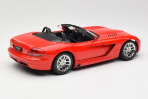 Dodge Viper SRT-10 Red Bburago 1:18 3325 Diecast — photo 3 of 8