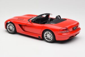 Dodge Viper SRT-10 Red Bburago 1:18 3325 Diecast — photo 7 of 8