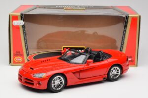 Dodge Viper SRT-10 Red Bburago 1:18 3325 Diecast — photo 8 of 8