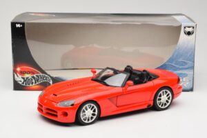 Dodge Viper SRT-10 Roadster Red Hot Wheels 1:18 53836 Diecast — photo 8 of 8