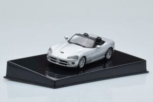 Dodge Viper SRT-10 Silver AUTOart 1:43 51703 Diecast — photo 2 of 4