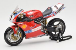 Ducati 998R WSB #1 T. Bayliss Ducati Infostrada 2002 Minichamps 1:12 122021201 Diecast — photo 2 of 6
