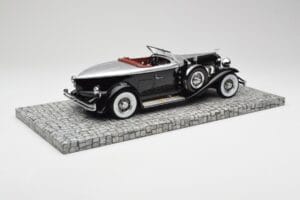 Duesenberg Model J Torpedo Disappearing Top Convertible Coupe Silver Black Minichamps 1:18 107150431 Resin — photo 2 of 6