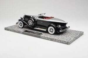 Duesenberg Model J Torpedo Disappearing Top Convertible Coupe Silver Black Minichamps 1:18 107150431 Resin — photo 5 of 6