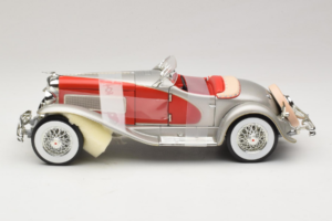 Duesenberg SJ Clark Gable's Car Silver Red ERTL 1:18 7962 Diecast — photo 3 of 6