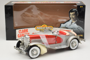 Duesenberg SJ Clark Gable's Car Silver Red ERTL 1:18 7962 Diecast — photo 6 of 6