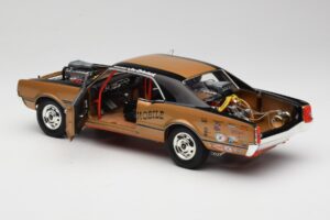 Oldsmobile 442 Hurst Hairy Olds Twin-Engine 4WD 1966 Highway 61 1:18 50089 Diecast — photo 5 of 8