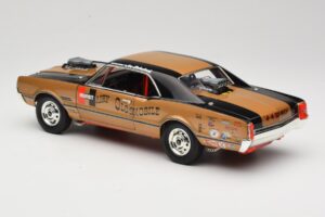 Oldsmobile 442 Hurst Hairy Olds Twin-Engine 4WD 1966 Highway 61 1:18 50089 Diecast — photo 7 of 8