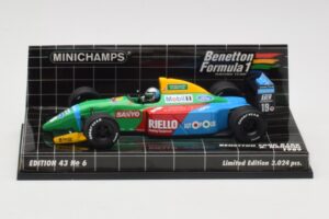Benetton Ford B188 #19 A. Nannini Race Car 1988 Minichamps 1:43 400890119 Diecast