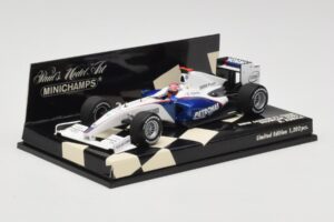 BMW Sauber F1.09 #4 R. Kubica Showcar 2009 Minichamps 1:43 400090075 Diecast — photo 2 of 5