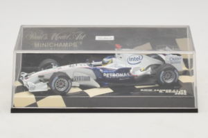 BMW Sauber F1.06 #16 N. Heidfeld BMW Sauber F1 Team 2006 Minichamps 1:43 400060016 Diecast — photo 4 of 5
