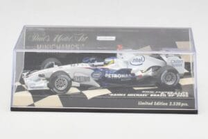 BMW Sauber F1.06 #16 N. Heidfeld Brazilian GP 2006 Minichamps 1:43 400060316 Diecast — photo 5 of 5