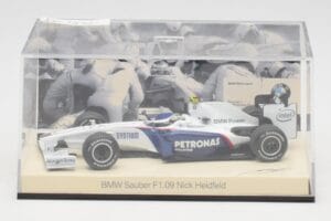 BMW Sauber F1.09 #6 N. Heidfeld F1 2009 v2 Minichamps 1:43 80422155795 Diecast — photo 5 of 5