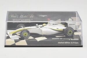 Brawn GP Mercedes BGP001 #22 J. Button Showcar 2009 Minichamps 1:43 400090092 Diecast — photo 5 of 5