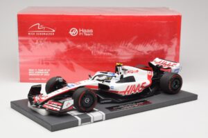 Haas VF-22 #47 M. Schumacher Brazilian GP 2022 Minichamps 1:18 117222147 Resin — photo 7 of 7