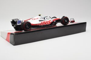 Haas VF-22 #47 M. Schumacher British GP Points 2022 Minichamps 1:18 147221047 Diecast — photo 3 of 6
