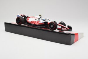 Haas VF-22 #47 M. Schumacher British GP Points 2022 Minichamps 1:18 147221047 Diecast — photo 4 of 6